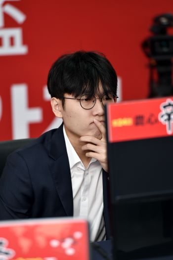 ‘농심배 끝판왕’ 신진서, 39개월 연속 왕좌 지켜